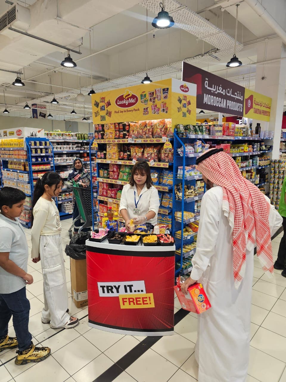 Voiz, Jack N Jill, C2 Sample Promotion At Ansar Gallery